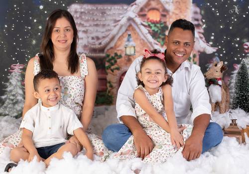 Família de João, Lara, Ju e Felix