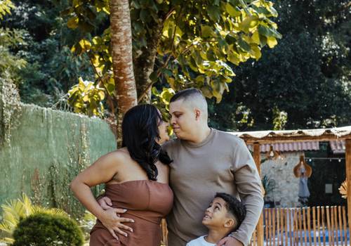 Familia de Ensaio Fotográfico Família e Casal - Estúdio Julia Rezende - Casa Serra - Lais e Cleber