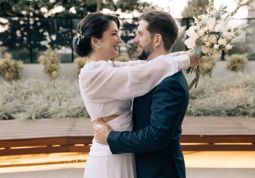 Casamentos de Mariana e Caio