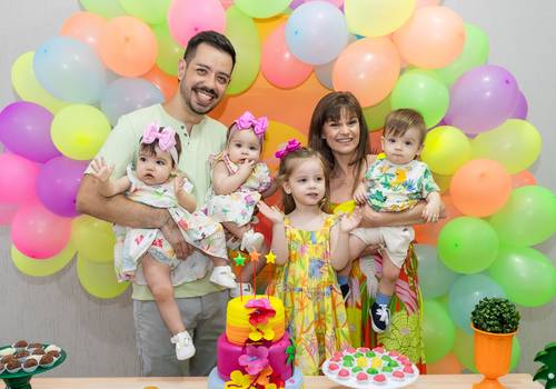 Infantil de Trigêmeos 1 aninho
