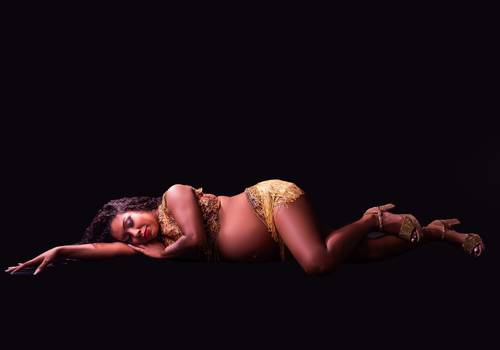 Ensaio de gestante em Estúdio de Mamãe Thifany Santos