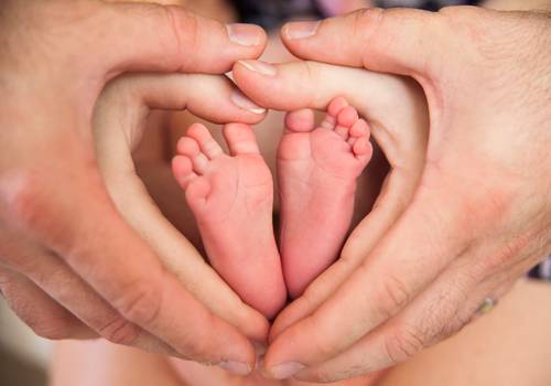 Sua Bolsa e Mala para a Maternidade estão prontas? Confira itens básicos que não podem faltar na sua mala!!