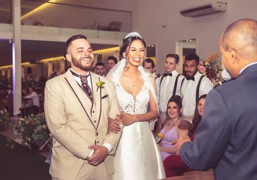 CELEBRANTE DE CASAMENTOS OU CERIMONIALISTA?