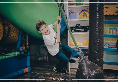 Aniversários de Efrain comemora 06 anos, 25/09