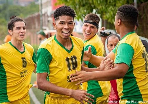 Futebol de Partida de Futebol