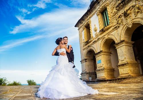 TRASH IT de July e Douglas