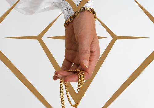 Projetos  de Identidade Visual | La Belle Joias 