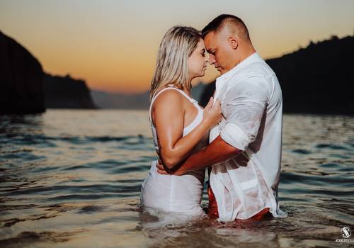 Pré Wedding de Ensaio de Casal na Praia de Piratininga | Jéssica e Vinícius