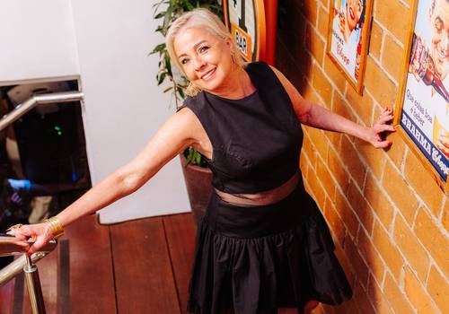 Aniversários Adultos de Aniversário no +1 Bar São Francisco | 71 anos da Lúcia Flores 