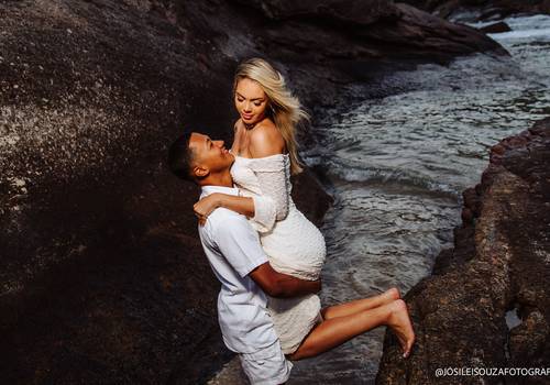 Pré Wedding de Ensaio Pré Casamento na Praia de Itacoatiara em Niterói | Pamella e Cauã