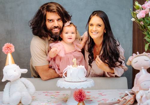 Infantil e Família  de Aniversário de 1 Ano da Malu em Camboinhas | Festa Intimista em Família