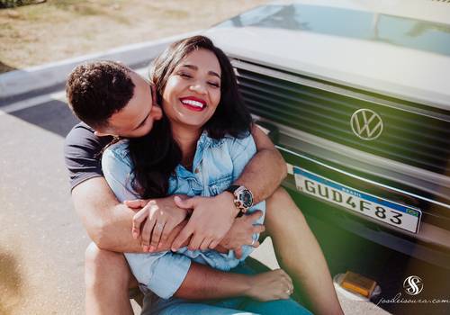Pré Wedding de Ensaio de Casal no Carro e na Fazenda | Paula & Matheus