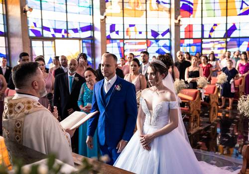 Histórias reais de Adriana e Henrique