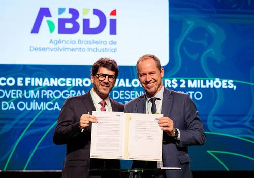Evento de Convênio ABDI e Abiquim para Sustentabilidade na Indústria