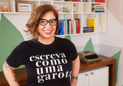 Retrato Corporativo de Ana Holanda