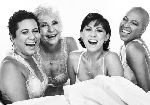 Elas fizeram fotos sensuais para mostrar algo muito importante sobre o câncer de mama