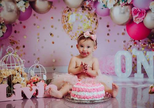 Smash the Cake de Lívia