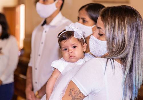 Batizados de  {Ísis} 