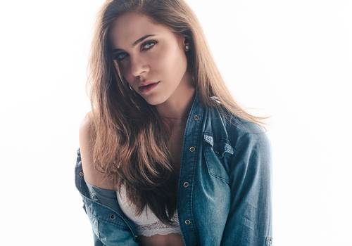 Editorial de Yngrid Konrath |  Poderosa