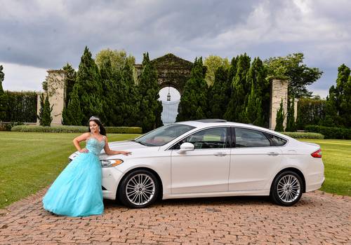 Debutante de Aniversario livia 15 anos 