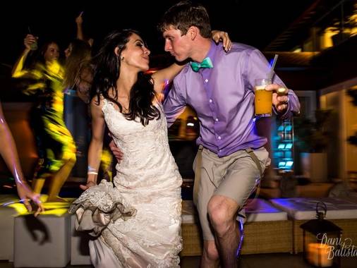 Casamentos Intimistas de Casamento ao ar livre em Búzios: Livia + Ben