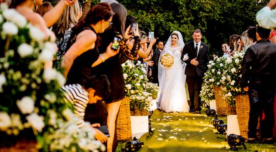 Fotografia de casamento de Casamento Eliziane e Renato / Chalé Suiço