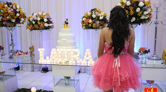 15 anos de 15 anos Laura Akemi