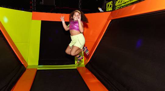 Aniversário de Festa Neon da Thais