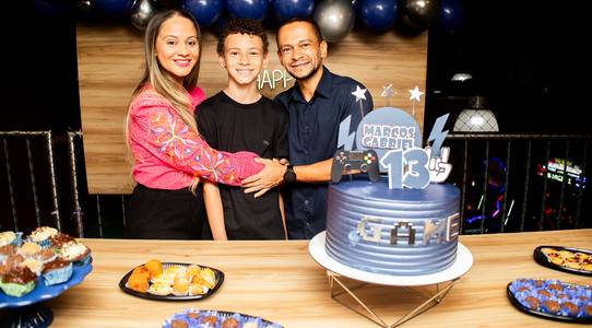 Aniversário de Aniversário de 13 anos do Marquinhos