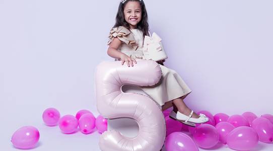 Flávia Giovanini Fotografia Kids de Birthday Session - Helena 5 anos