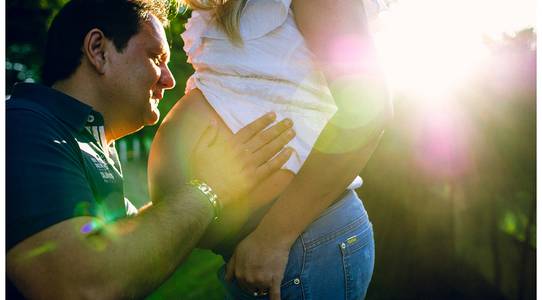 Gestante de À espera de Alessandro Filho: Jussara e Alessandro