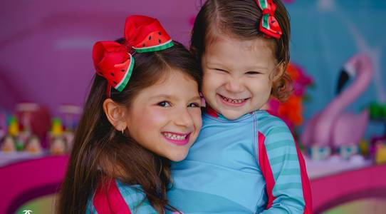 Infantil de Cecília - 2 anos e Ana Laura - 6 anos