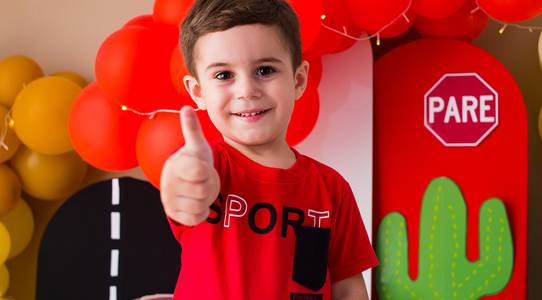 Infantil de 3 anos do Antônio - Tema Carros