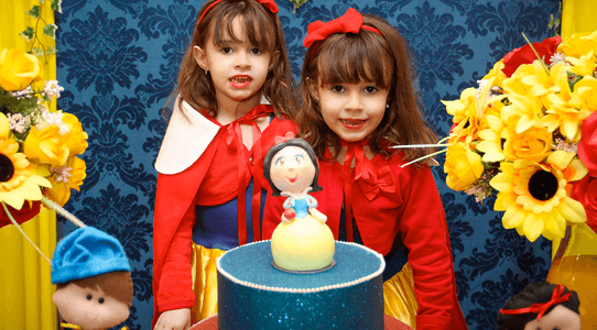 Aniversários de Gabriela e Isabela