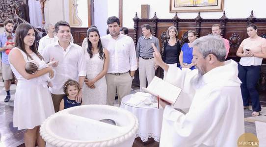 Batizado de Batizado da Laura e do Arthur - Igreja Católica