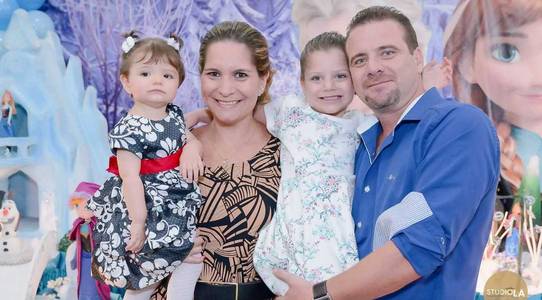 Festa Infantil de Aniversário das irmãs Manuela e Lorena - Tema Frozen