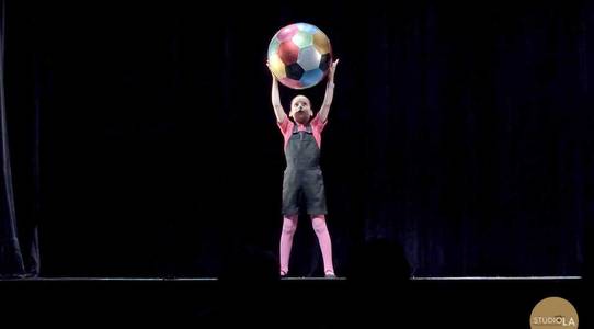 Apresentação/Teatro de Apresentação de Dança Infantil da escola Passos do Céu