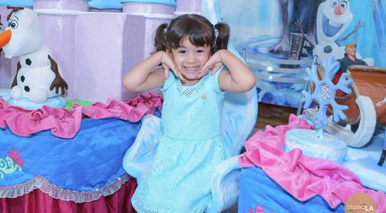 Festa Infantil de Aniversário da Maria - Tema Frozen e Cantigas