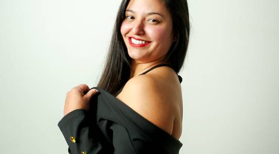 Feminino de Sarah Andrade