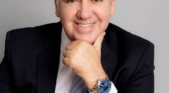 Sessão Estúdio de Renato Aranha - Sessão Perfil Profissional