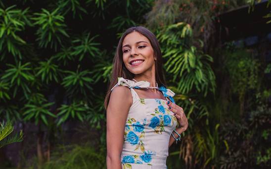 Ensaio de 15 anos de Ensaio 15 anos Lívia