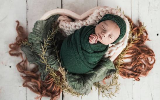 Newborn de Newborn do pequeno Theo