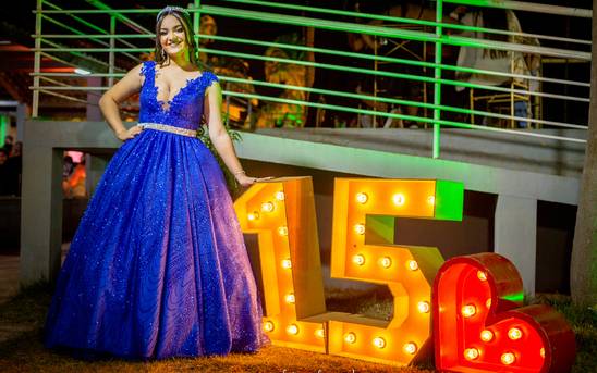 Aniversários de 15 anos Camila