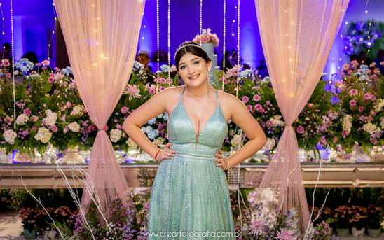 Aniversários de 15 anos Lara