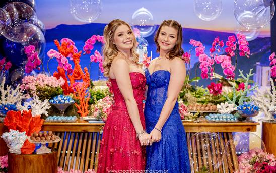 Aniversários de 17 anos Sophia e Rebecca