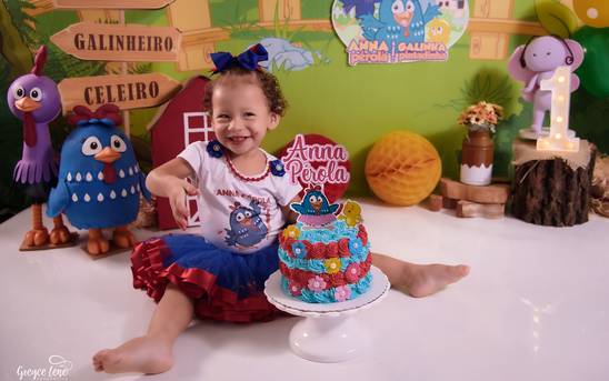 Aniversários Infantis de Smash The Cake | Anna Pérola e a Turma da Galinha Pintadinha