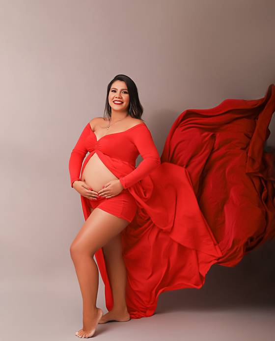 Gestante (Estúdio) de Luana