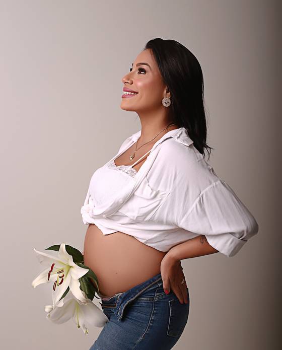 Gestante (Estúdio) de Juliane