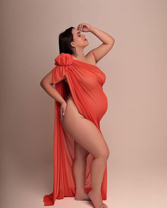 Gestante (Estúdio) de Ranielly