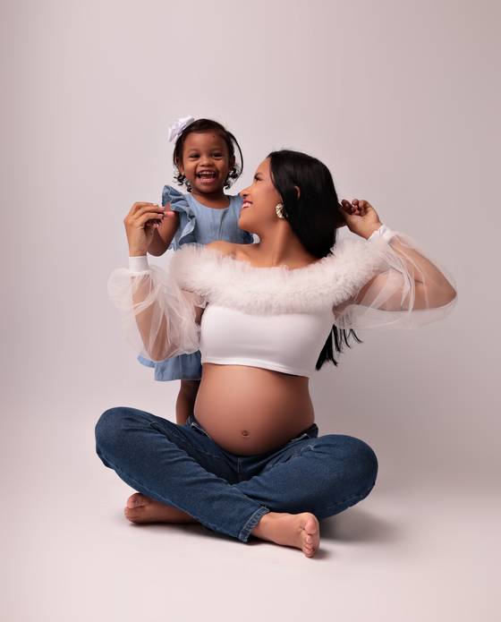 Gestante (Estúdio) de Sandriele